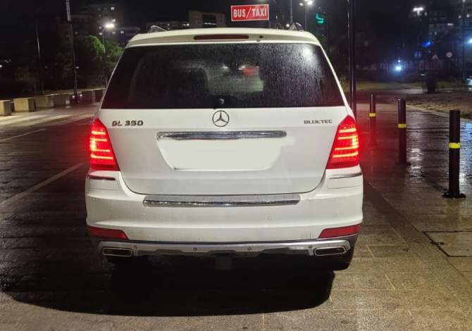 Jepet me qera Mercedes Benz GL duke filluar nga 70 euro dita
