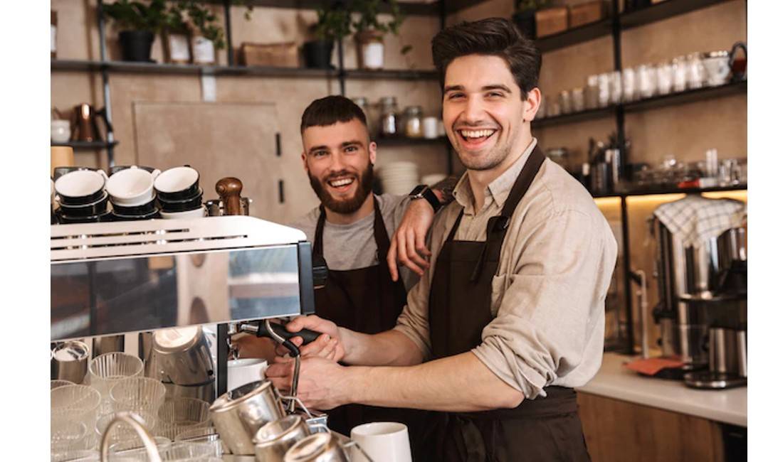 Offerte di lavoro a Tirana, Profession Kamarier/e, Banakier/e dhe Banakier Zevendesues , Con esperienza, Pagamento 50,000  Leke.