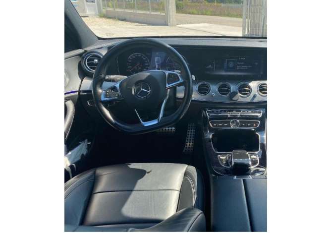 Jepet me qera Mercedes Benz E-Class duke filluar nga 90 euro ne dite