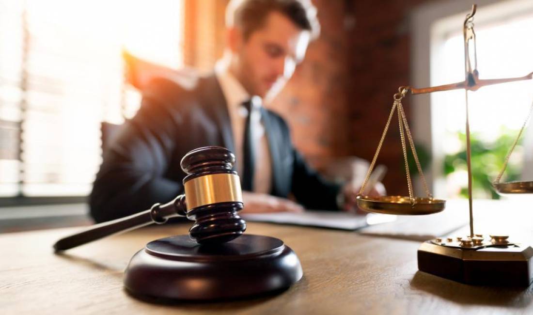 Offerte di lavoro a Tirana, Profession Avokat/e , Con esperienza, Pagamento 40,000  Leke.