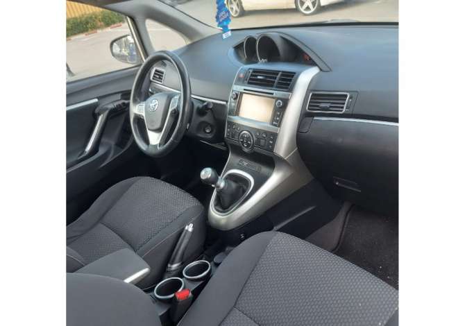 Jepet me qera Toyota Avensis duke filluar nga 50 euro ne dite