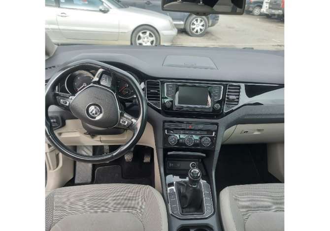 Jepet me qera Volkswagen Golf 7+ duke filluar nga 45 euro ne dite