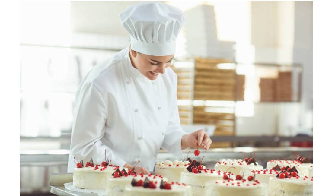 Njoftime Pune ne Tirane, Profesioni Ndihmes Pasticier/e, Banakier/e, Ndihmes Banakier/e, Kamarier/e , Fillestar/Pak eksperience, Pagesa Me Marreveshje.