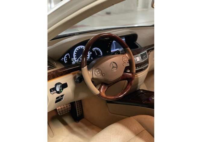 Jepet me qera Benz S500 duke filluar nga 150 euro ne dite