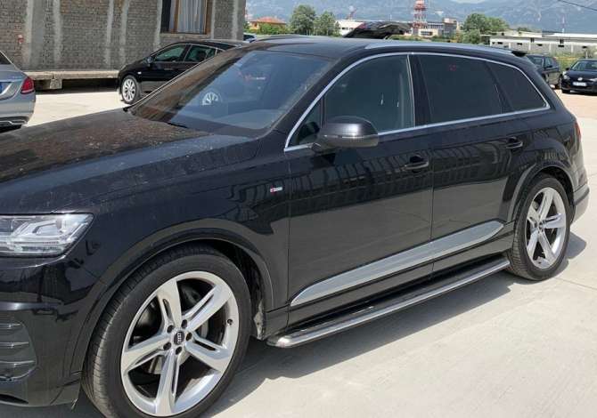 Jepet Me Qera Audi Q7 duke filluar nga 120 euro/dita
