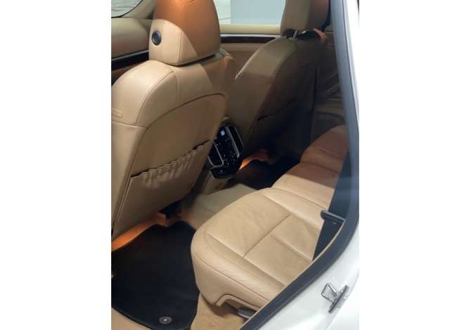 Auto in Vendita a Tirana - 25,000 Euro