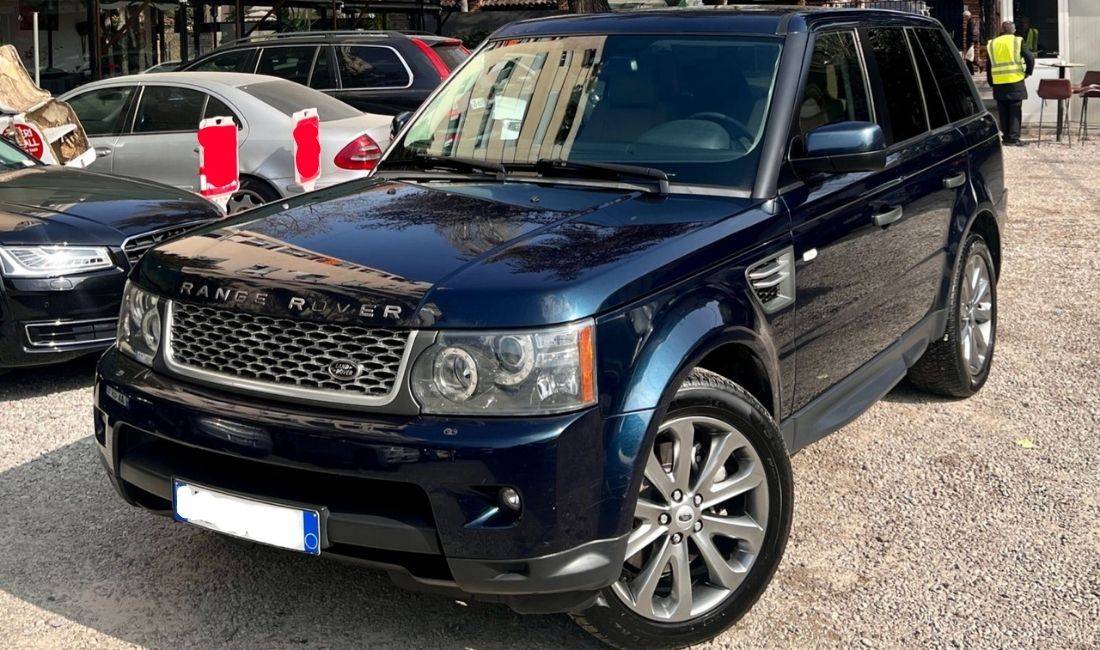 Jepet me qera makina Range Rover Sport duke filluar nga 70 euro dita