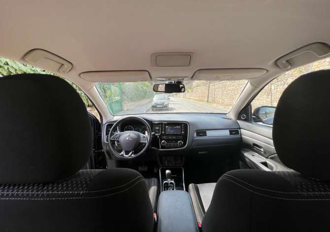 Foristrade me qera ne Rinas Tirane Mitsubishi duke filluar nga 65 euro dita