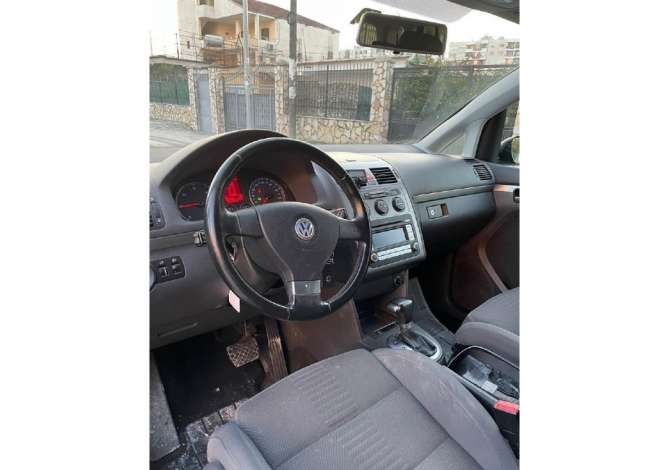 Jepet me qera Touran 4+1 duke filluar nga 30 euro ne dite