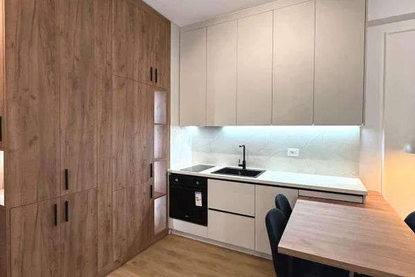 Shtepi me qera Apartament ne Tirane, 1+1, Mobilimi E mobiluar, Pagesa 550  Euro.