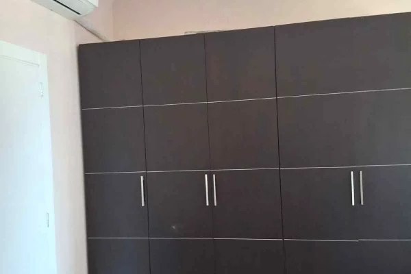 Shtepi me qera Apartament ne Tirane, 2+1, Mobilimi E mobiluar, Pagesa 700  Euro.