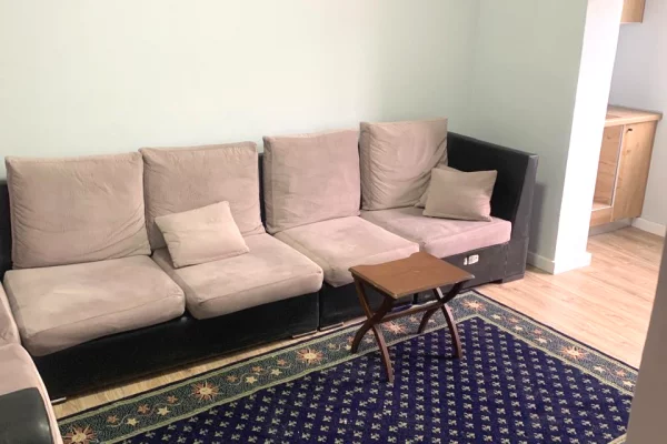 Shtepi me qera 2+1 ne Tirane - 50,000 Leke