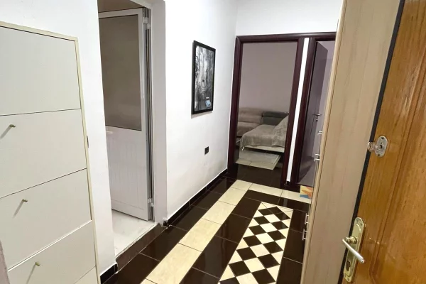 Appartamento in affitto a Tirana 1+1, Arredato