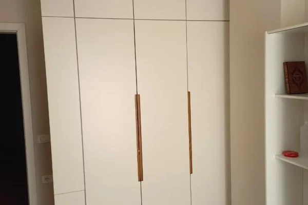 Shtepi me qera Apartament ne Tirane, 2+1, Mobilimi E mobiluar, Pagesa 60,000  Leke.