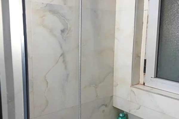 Shtepi me qera Apartament ne Tirane, 1+1, Mobilimi E mobiluar, Pagesa 520  Euro.