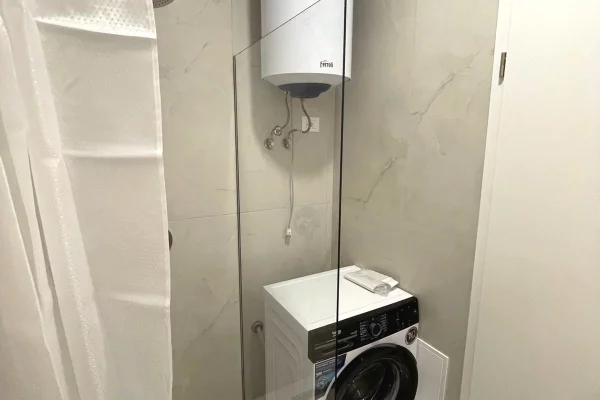 Shtepi me qera Apartament ne Tirane, 1+1, Mobilimi E mobiluar, Pagesa 450  Euro.