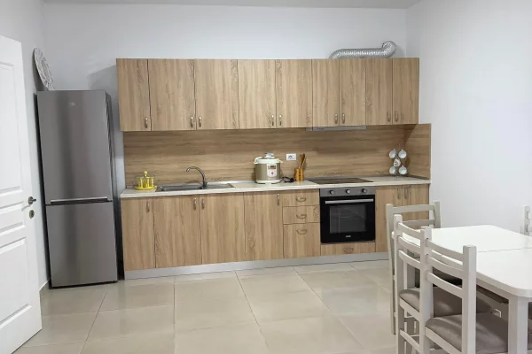 Shtepi me qera Apartament ne Tirane, 2+1, Mobilimi E mobiluar, Pagesa 55,000  Leke.