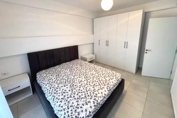 Shtepi me qera Apartament ne Tirane, 2+1, Mobilimi E mobiluar, Pagesa 600  Euro.