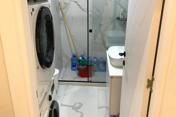 Shtepi me qera Apartament ne Tirane, 2+1, Mobilimi E mobiluar, Pagesa 1,000  Euro.