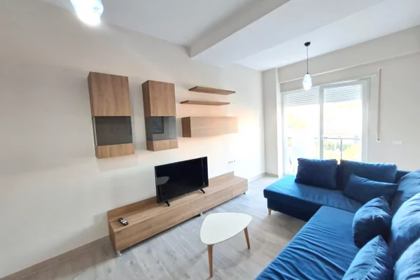Shtepi me qera Apartament ne Tirane, 1+1, Mobilimi E mobiluar, Pagesa 55,000  Leke.