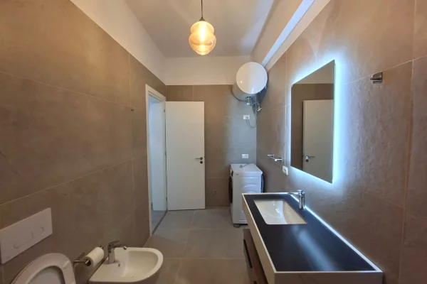 Shtepi me qera Apartament ne Tirane, 1+1, Mobilimi E mobiluar, Pagesa 55,000  Leke.