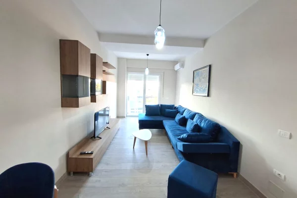 Shtepi me qera 1+1 ne Tirane - 55,000 Leke