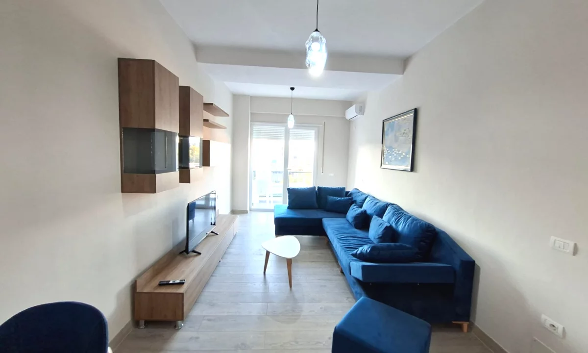 Shtepi me qera Apartament ne Tirane, 1+1, Mobilimi E mobiluar, Pagesa 55,000  Leke.