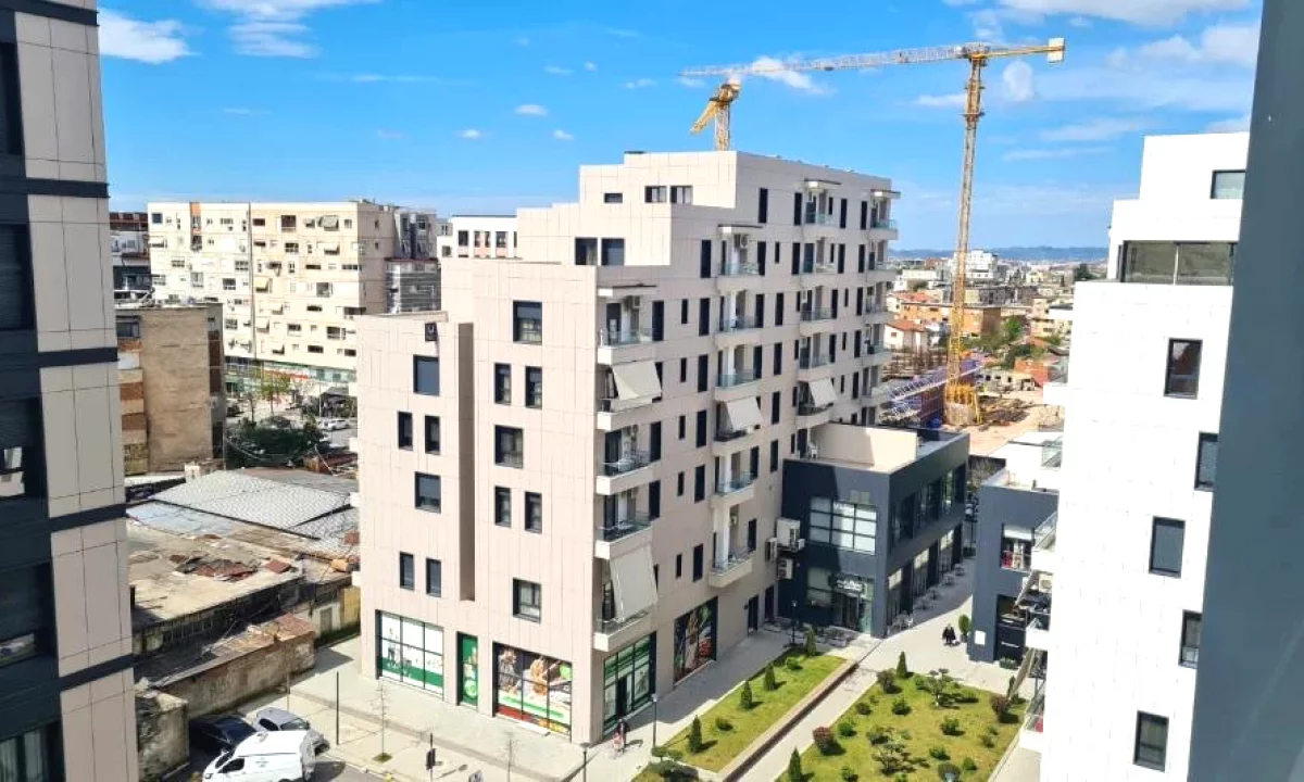 Shtepi me qera Apartament ne Tirane, 1+1, Mobilimi Pjeserisht e mobiluar, Pagesa 450  Euro.