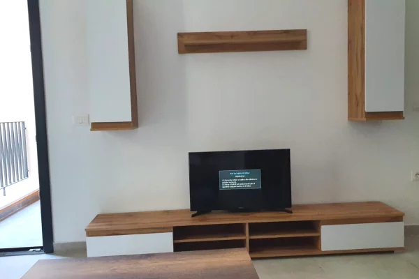 Shtepi me qera Apartament ne Tirane, 1+1, Mobilimi E mobiluar, Pagesa 500  Euro.