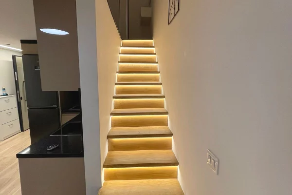 Shtepi me qera Apartament ne Tirane, 1+1, Mobilimi E mobiluar, Pagesa 500  Euro.