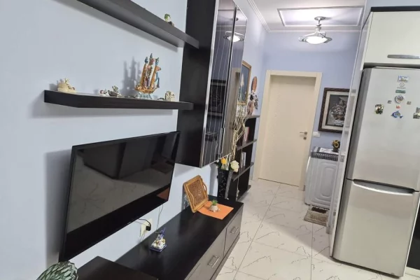 Apartament 2+1 i ri me qira, Rruga Sali Nivica – 65 000 lekë