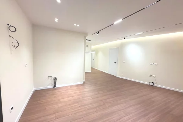 House for Sale 2+1 in Tirana - 18,300,000 Leke