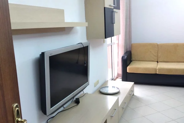Appartamento in affitto a Tirana 1+1, Arredato