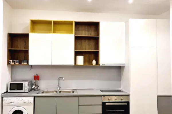 Shtepi me qera Apartament ne Tirane, 1+1, Mobilimi E mobiluar, Pagesa 600  Euro.