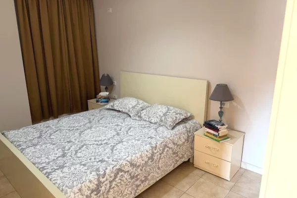 Shtepi me qera Apartament ne Tirane, 1+1, Mobilimi E mobiluar, Pagesa 48,000  Leke.