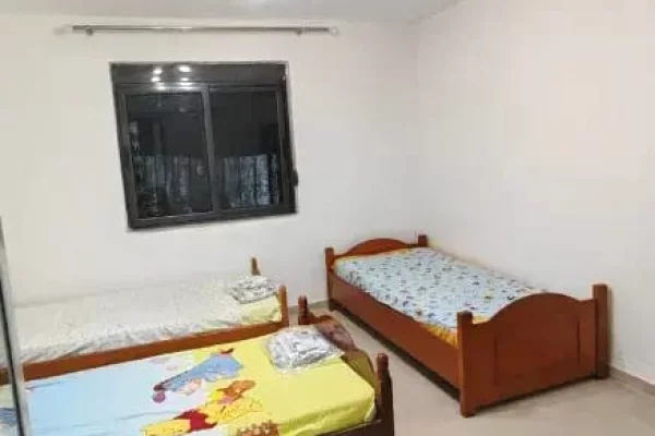 Shtepi me qera Apartament ne Tirane, 3+1, Mobilimi E mobiluar, Pagesa 45,000  Leke.