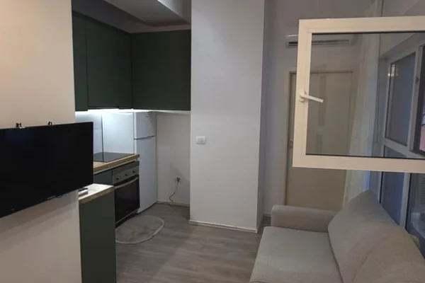 Appartamento in vendita a Tirana Garsoniere, Arredato