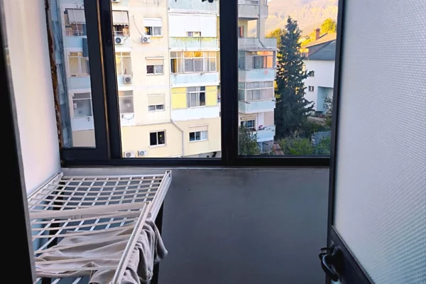 Appartamento in vendita a Tirana 2+1, Arredato