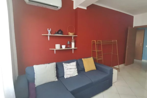Super apartament 1+1 te Selitë, mbi supermerkato Xhangolli