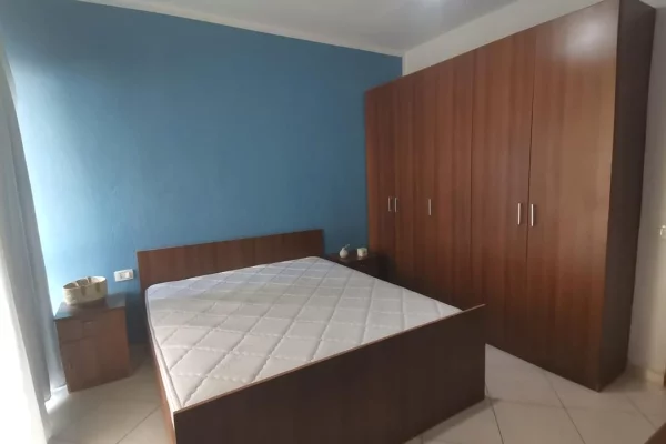 Shtepi me qera Apartament ne Tirane, 1+1, Mobilimi E mobiluar, Pagesa 50,000  Leke.