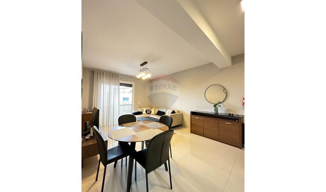 Shtepi me qera Apartament ne Tirane, 1+1, Mobilimi E mobiluar, Pagesa 800  Euro.
