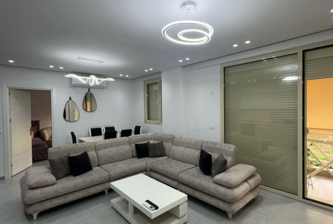 Apartament 2+1 me qira Kompleksi Tom Doshi