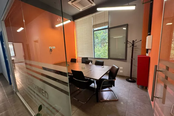 ZYRE ME QIRA, KOMUNA E PARISIT