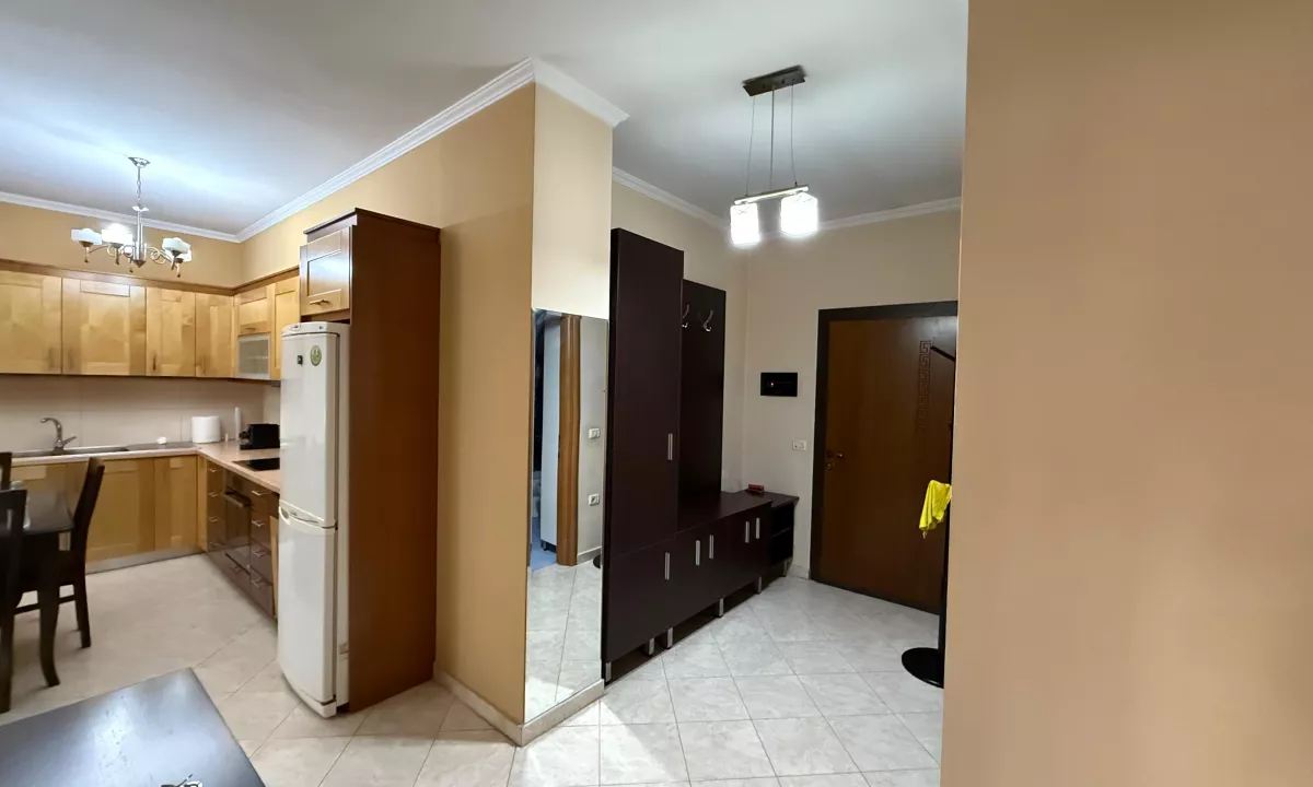 Shtepi me qera Apartament ne Tirane, 2+1, Mobilimi E mobiluar, Pagesa 400  Euro.