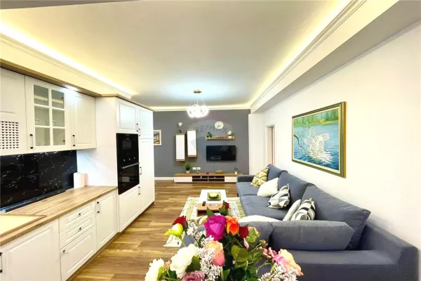 Shtepi me qera Apartament ne Tirane, 2+1, Mobilimi E mobiluar, Pagesa 700  Euro.