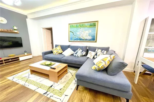 Shtepi me qera Apartament ne Tirane, 2+1, Mobilimi E mobiluar, Pagesa 700  Euro.