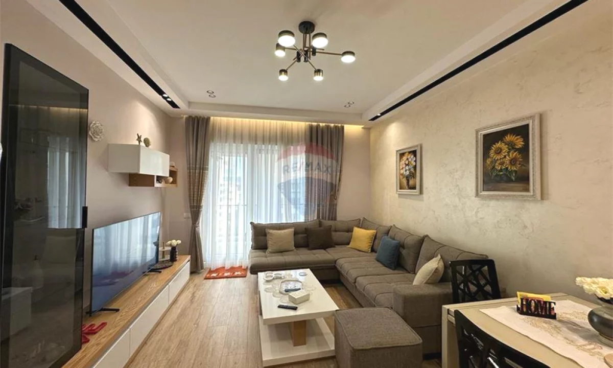 Shtepi me qera Apartament ne Tirane, 1+1, Mobilimi E mobiluar, Pagesa 650  Euro.