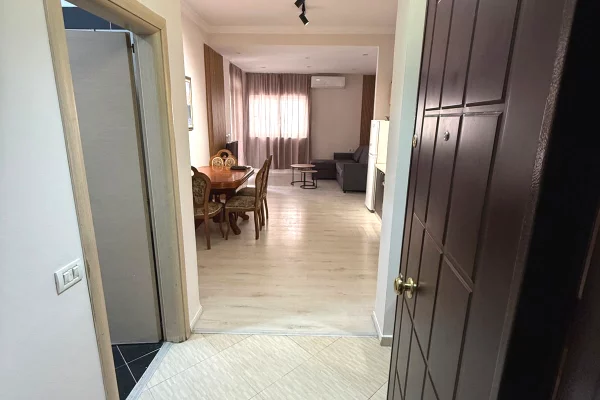 Shtepi me qera Apartament ne Tirane, 1+1, Mobilimi E mobiluar, Pagesa 45,000  Leke.
