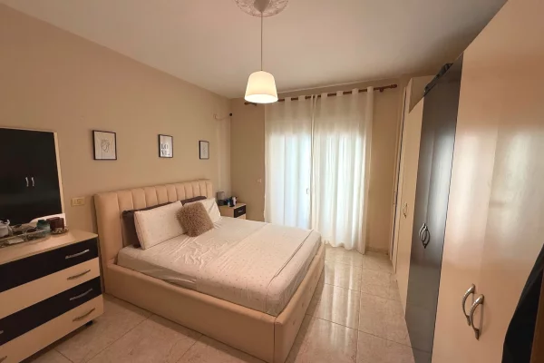 Shtepi me qera Apartament ne Tirane, 1+1, Mobilimi E mobiluar, Pagesa 65,000  Leke.