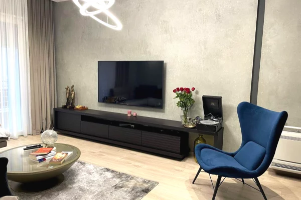 Shtepi ne shitje Apartament ne Tirane, 2+1, Mobilimi E mobiluar, Pagesa 250,000  Euro.